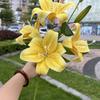 Nuevos fabricantes de flores artificiales 3D 6 cabezas tacto grande Lirio Verde Lirio Perfumado boda flores falsas suaves al por mayor