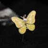 Novo Broche de Borboleta para Mulheres com Design de Alto Padrão, Broche de Pérola Nichado e Versátil, Fivela Anti-Exposição para Roupas Femininas, Fresco e Estiloso