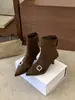 Botas de moda bico fino salto agulha estilo francês 2026, coleção outono/inverno, botas elegantes e que afinam