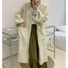 Cardigan de Tricô Acolchoado com Design Retrô Estilo Casual para Mulheres Outono e Inverno 2024 Novo Peça de Roupa Externa Solta de Comprimento Médio para Mulheres