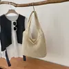 Moda de verão transfronteiriça bolsa de palha versátil e estilosa para mulheres modelo novo 2026 grande capacidade bolsa de ombro para férias na praia
