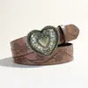 Cinturón de Cuero Nuevo de Moda con Patrón de Rosa Tallada Retro Elegante y Único, Cinturón Casual para Mujer con Hebilla de Broche, Al por Mayor en Stock