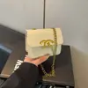 Bolso de Cadena de Gama Alta para Debajo del Brazo para Mujer, Bolso Cuadrado Pequeño de Moda Retro Versátil, Bolso Cruzado Sencillo, Bolso de Hombro Único para Mujer
