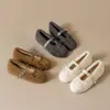 Novos sapatos Mary Jane de bico quadrado com design de laço para mulheres, 2026, quentes e aconchegantes para outono e inverno, com forro de pelúcia e fivela de couro