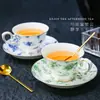 Conjunto de café de cerâmica requintado de luxo leve de alta qualidade, conjunto de caixa de presente de xícara de café vintage de porcelana de osso de alto valor, presente de casamento