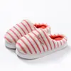 Novas Pantufas de Algodão Desenho Animado para Homens e Mulheres, Uso Doméstico, Pantufas de Pelúcia para Casal Outono e Inverno, Pantufas de Algodão de Inverno Atacado