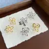 Brincos de Pérola Florais Estilo Francês, Design de Nicho, Brincos Texturizados, Luxo Leve, Sensação de Alto Padrão, Brincos de Argola Aberta