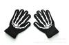 Luvas de tricô quentes de inverno para alunos do ensino fundamental de 5 a 11 anos, luvas com garras de fantasma de caveira luminosa para a noite de Halloween