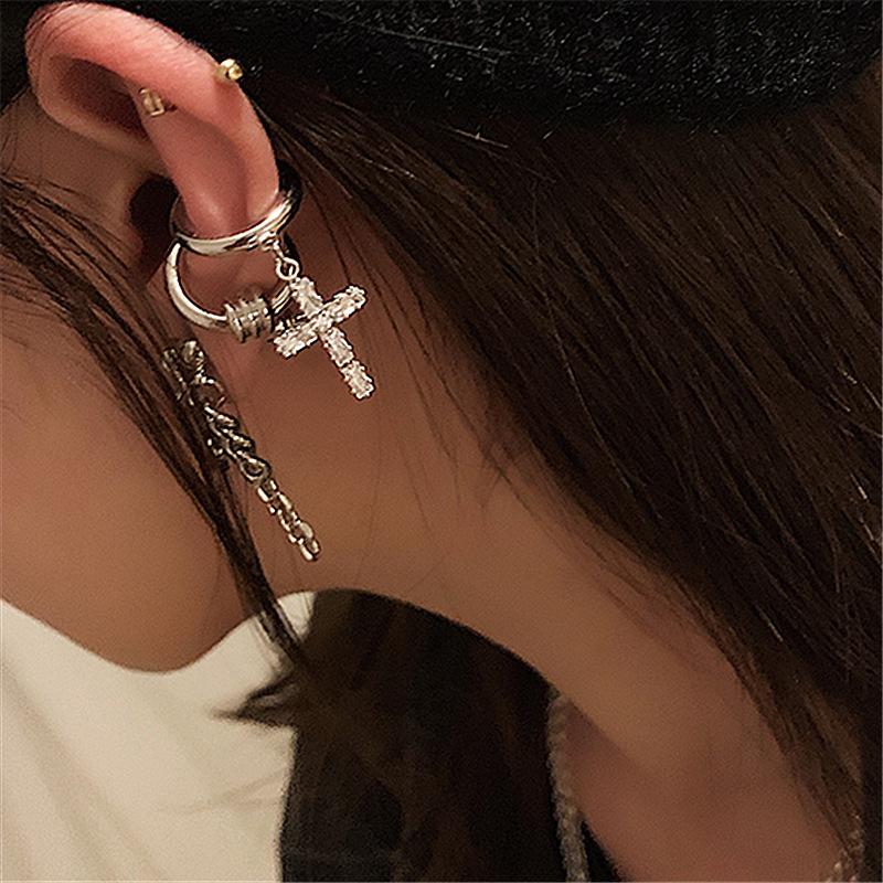 2010258 (1)韩国个性十字架耳骨夹 银色无耳洞耳饰两