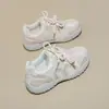 Zapatos elegantes de suela plana con diseño de doble suela, cómodos tenis para mujer para uso casual, otoño 2026, modelo nuevo ligero