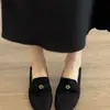 Mocassins Chuyuji Retrô de Salto Grosso para Mulheres 2026 Novo Camélia Bico Quadrado Solado Macio Slip-On