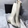 Botas longas de salto alto com bico quadrado, design vazado, salto grosso, elegantes e versáteis, zíper lateral, de salto alto, estilosas, botas longas femininas acima do joelho