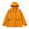 Conjunto de Chaqueta Exterior para Mujer Tres en Uno Estilo Liu Yifei Otoño e Invierno 2026 Nuevo Modelo Chaqueta para Hombre a Prueba de Viento e Impermeable