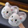 Lindas pantuflas de algodón para otoño e invierno, estilo caricatura para niños, cómodas y cálidas, pantuflas de moda para niñas, pantuflas esponjosas para niños pequeñas y medianas con forro de felpa adicional