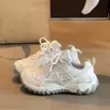 Zapatos de Padre de Suela Gruesa que Aumentan la Altura para Mujer 2026 Nuevo Estilo Verano Malla Delgada Transpirables Súper Bonitos Zapatos Deportivos Casuales