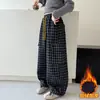 Pantalones para Niña Otoño e Invierno 2025 Estilo Nuevo Tallas Mediana y Grande Pantalones Cargo de Terciopelo a Cuadros para Niños Pantalones Casuales de Pierna Ancha para Niños