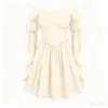 Novo vestido de corte medieval transfronteiriço para mulheres, vestido vintage, fantasia de vestido longo para performance de palco europeia e americana