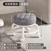 Taburete Pequeño Giratorio con Ruedas para Uso Doméstico, Taburete Bajo con Soporte Lumbar, Respaldo Acolchado Grueso Silencioso y Suave, Silla Pequeña con Ruedas para Movilidad y Estar Sentado Largo