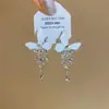 Pendientes de Lazo Pintados con Spray de Diamantes y Tachuelas de Aguja Plateada, Lujo Ligero, Moda de Alta Gama, Diseño Simple, Pendientes de Nicho para Mujer