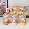 Novas Superestrelas Pet Fofas Adoráveis Sanrio Caixa Surpresa Giratória Desenho Animado Brinquedo Tendência Figura Ornamento de Mesa Carro Atacado