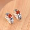 Pendientes vintage de ágata cuadrada elegante con diseño de ciervo dorado de plata S925 de King Tang Grass para mujer.