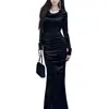 Vestido Interior de Terciopelo de Primavera y Otoño Transfronterizo para Mujer, Cuello Alto Negro Apilado, Vestido de Cola de Pez Ajustado a la Cadera, Elegante Vestido Largo de Corte Entallado para Fiestas