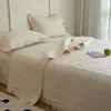 Estilo Coreano Ins de Alta Gama Color Morandi Doble Cara Todo Algodón Puntada Densa Acolchado Encaje de Volantes Clase A Colcha Juego de Tres Piezas