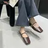 Sandalias mules planos de verano/primavera 2026, estilo nuevo, sin cordones, famosas en internet, súper populares, de punta poco profunda, medias pantuflas