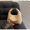 Bolsa de Mão de Luxo Transfronteiriça para Mulheres, Nova Bolsa Transversal de Nicho Primavera/Verão 2026, Bolsa Dumpling Estilo Coreano Vintage