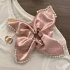 Presilha de Cabelo Vintage Francesa com Pérola e Laço para Rabo de Cavalo Presilha de Tubarão de Cetim com Pérola Presilha para Parte de Trás da Cabeça Acessórios de Cabelo