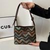 Bolso de hombro de moda estilo coreano versátil para mujer 2024 Nuevo bolso cruzado con nudo bolso tote para mujer