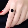 Joyería de Acero Inoxidable Moda Europea y Americana. Anillo de Acero de Titanio para Mujer de Oro Rosa de 18K con Concha Negra Comercio Electrónico Transfronterizo Anillo para Dedo Índice Chapado en Oro