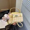 Bolso Kelly a Cuadros Súper Popular Estilo Coreano 2026 Moda Tendencia Dulce Bolso de Hombro Fresco Bolso de Mano Diario para Viajes