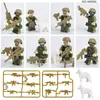 Figura de Forças Especiais M8049 Guerreiro Fantasma Transfronteiriço Atacado Blocos de Montar Brinquedos Partículas Pequenas Mochila Acessórios de Arma Cachorro