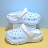 Zuecos para padres e hijos para niños y niñas, verano antideslizantes, resistentes al olor, zapatos de playa suaves para exteriores, sandalias para niños de nuevo estilo, sandalias para niñas