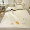 Conjunto de Três Peças de Tapete Refrescante de Seda Gelada Macia, Fresco e Simples, Dobrável e Lavável à Máquina para o Verão, Adequado para Dormitório de Estudante, Tapete Individual de Rattan, Fofo