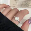Nuevo Anillo de Panal Ultra Brillante para Mujer, Diseño Sencillo de Nicho, Apertura Versátil Ins, Anillo Ajustable para Dedo Índice