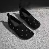 Mocasines de remaches estilo retro para mujer, nuevo modelo otoño 2026, zapatos de tacón grueso sin cordones para el trabajo, mocasines para mujer