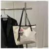 2025 Bolsa de Ombro Grande Capacidade Nova Moda Simples Bolsa de Mão para o Dia a Dia de Nicho de Alto Padrão Bolsa Feminina Elegante Personalizada