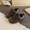 Zapatillas de Entrenamiento Retro Alemanas para Niñas 2026 Otoño Nuevas Llegadas Zapatos Casuales Elegantes para Bebés Zapatos Deportivos de Corte Bajo para Niños Pequeños y Medianos Modernos