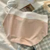 Ropa interior de seda helada sin costuras en bloques de color para mujer, ligera, transpirable, de alta elasticidad, con realce 3D en forma de durazno, bragas tipo triángulo de cintura media que no aprietan para niñas