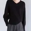 Nuevo Estilo Otoño e Invierno 2026 Estilo Perezoso Retro Diseño de Cuello Prendas de Punto Suéter de Color Sólido Simple y Versátil para Mujer