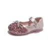 Zapatos de princesa elegantes para niñas 2026 nuevos mocasines de suela blanda para primavera y otoño zapatos para niños zapatos de cuero para actuación y vestido