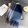 Bufanda Chal Elegante Estilo Coreano Imitación Cachemira Cálido y Versátil Otoño e Invierno con Borlas a Cuadros para Mujer