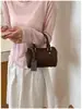 2026 Nova Bolsa Boston Feminina Nicho High-End Bolsa de Mão Bolsa de Ombro Versátil para o Dia a Dia Bolsa Almofada