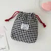 Bolsa de cordón a cuadros acolchada estilo coreano, una bolsa de almacenamiento a prueba de polvo elegante y práctica para cámaras instantáneas, con gran capacidad y portabilidad conveniente