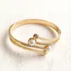Nuevo Precio Especial Transfronterizo Europeo y Americano Acero de Titanio Moda Lujo Accesible Joyería de Alta Calidad que Conserva el Color Pulsera de Diamante Blanco Diamante Negro para Mujer