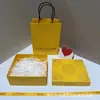 Caja plegable para loción corporal Oushu Bolsa de regalo Empaque Caja vacía Bolsa de regalo Crema de manos Gel de ducha Caja de empaque Kraft Papel
