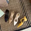 Zapatos de salón Chuyuji estilo coreano de punta fina con tacón grueso para mujer, primavera 2026, zapatos vintage suaves sin cordones con tira cruzada