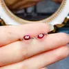 Venta al por mayor de fábrica Pendientes de botón de rubí natural Plata S925 Incrustado Piedra principal 4*6 Envío directo Rubí calentado antiguo
